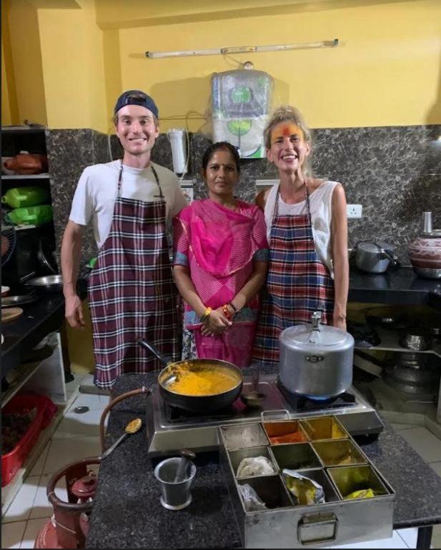 Black Pepper Home Stay Udaipur Kültér fotó