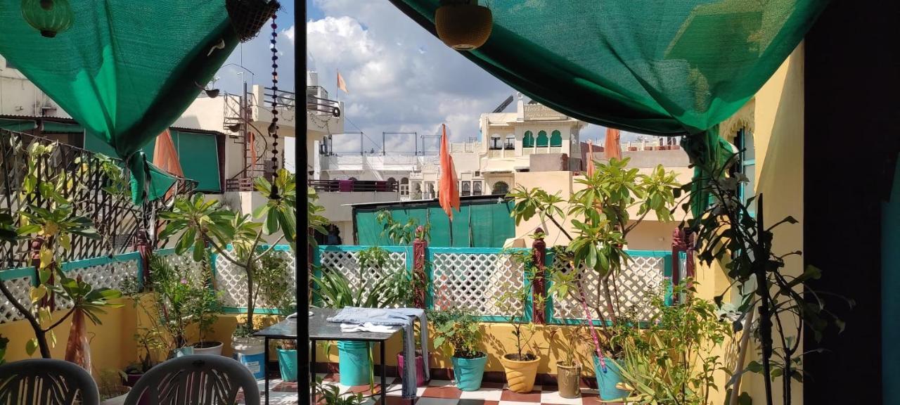 Black Pepper Home Stay Udaipur Kültér fotó