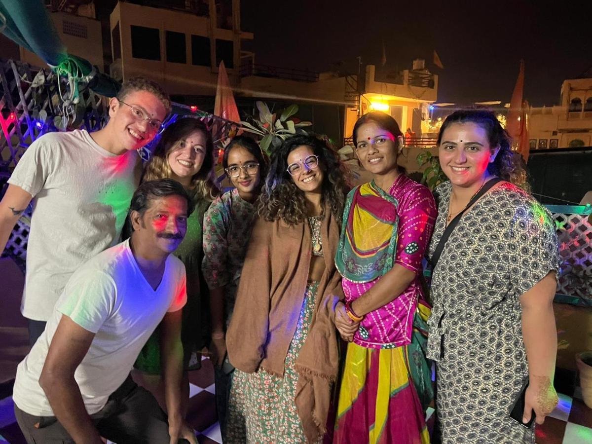 Black Pepper Home Stay Udaipur Kültér fotó