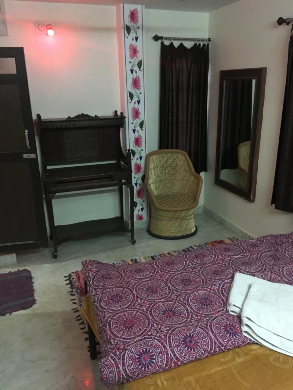 Black Pepper Home Stay Udaipur Kültér fotó
