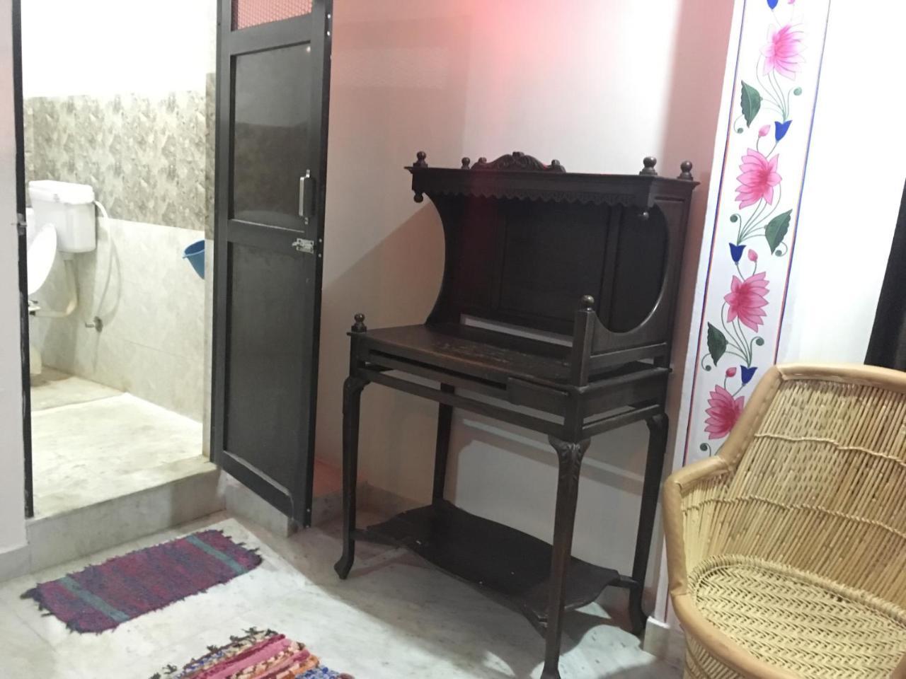 Black Pepper Home Stay Udaipur Kültér fotó